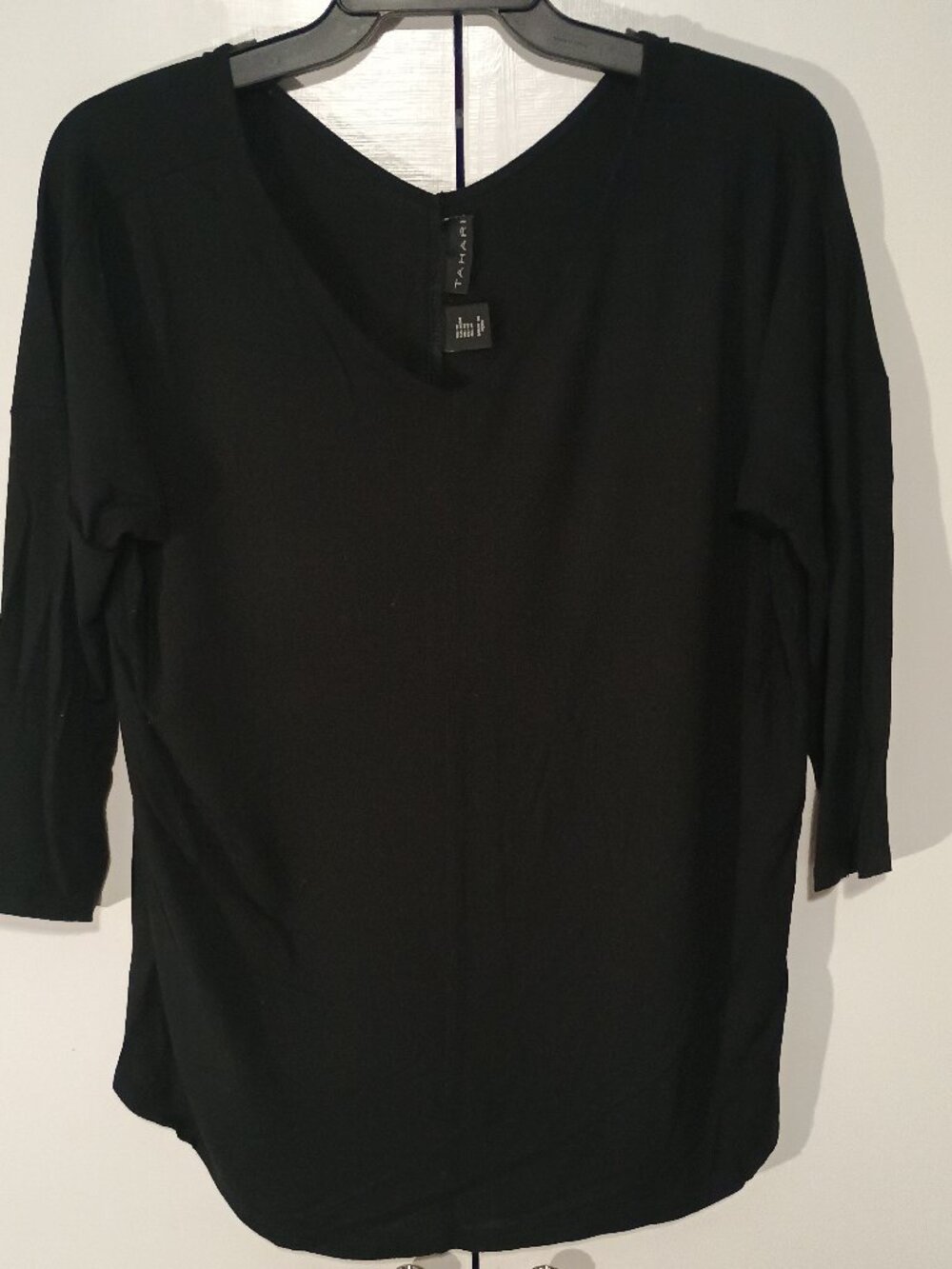 Tahari Black Modal Spandex V-Neck Dolman Sleeve Tunic Top Women’s M Soft - Picture 2 of 8